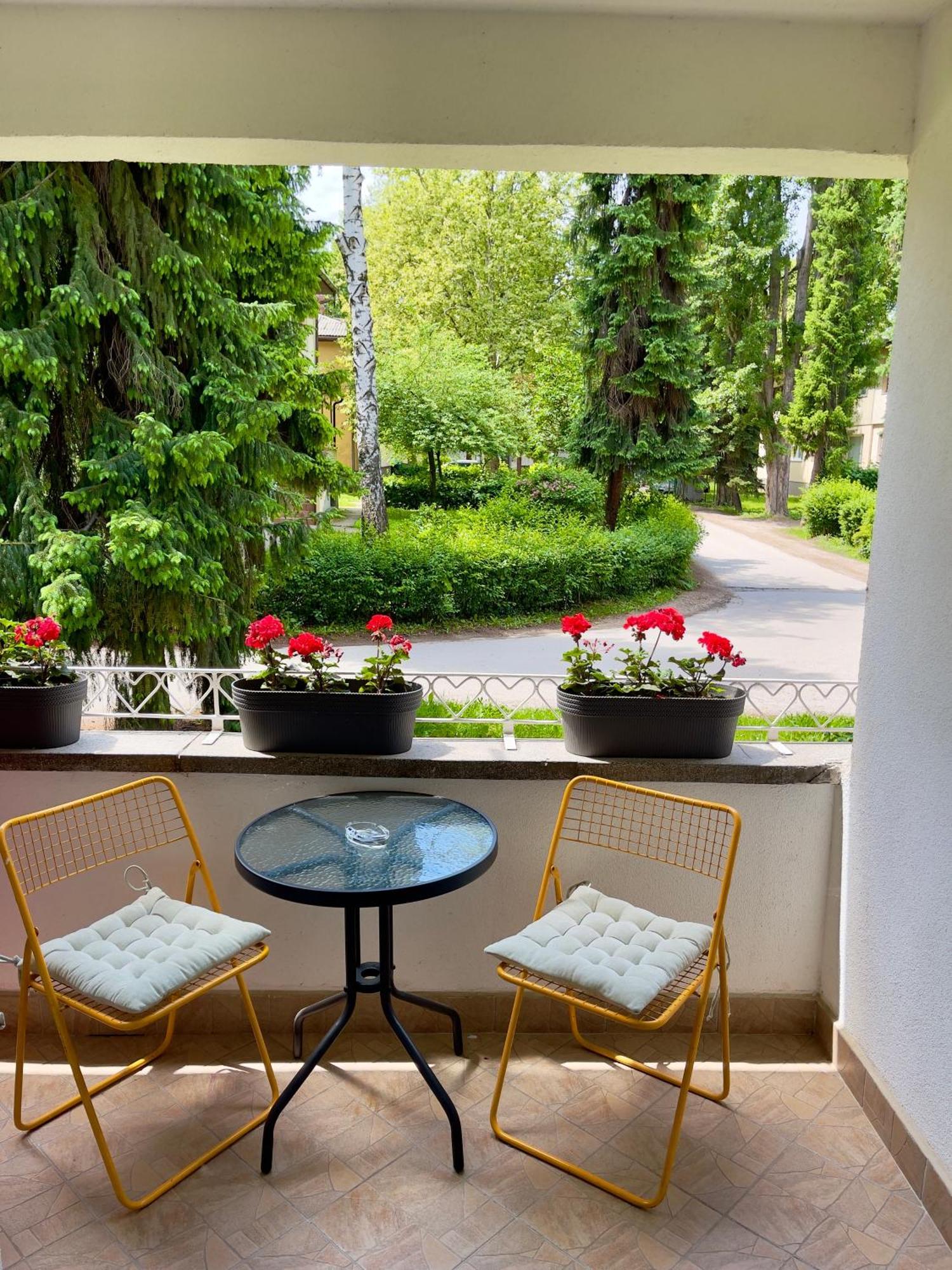 Anet Apartman Visoko Εξωτερικό φωτογραφία